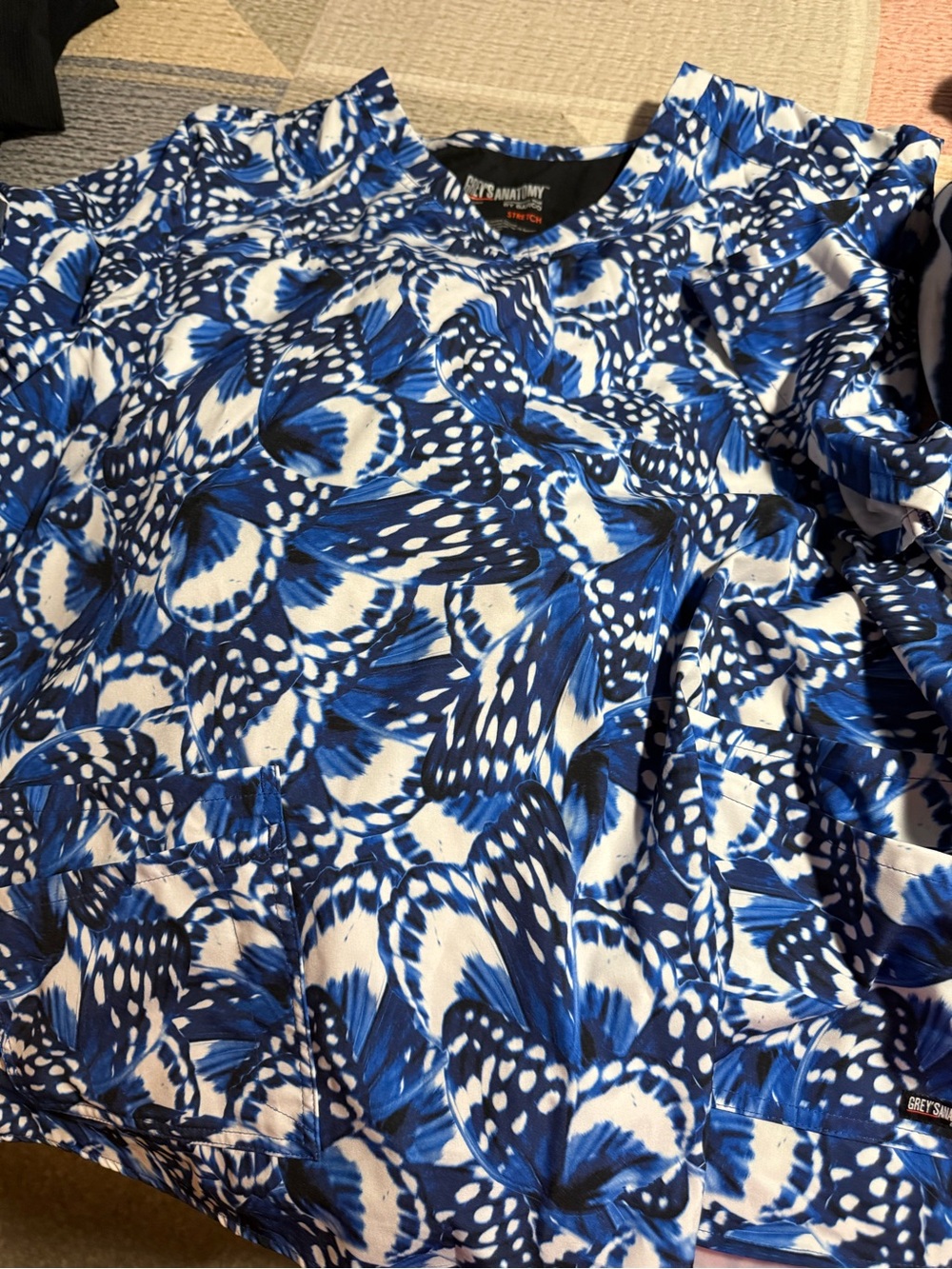 5X plus size Greys Anatomy scrub top mint condition